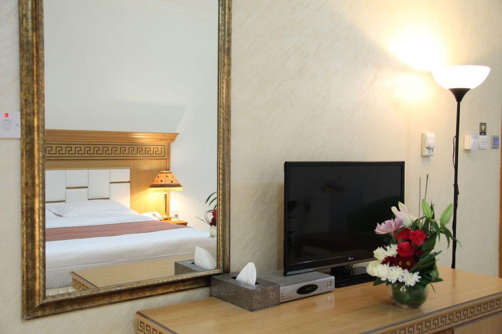 Flamingo Hotel Apartments Abu Dhabi Exterior photo
